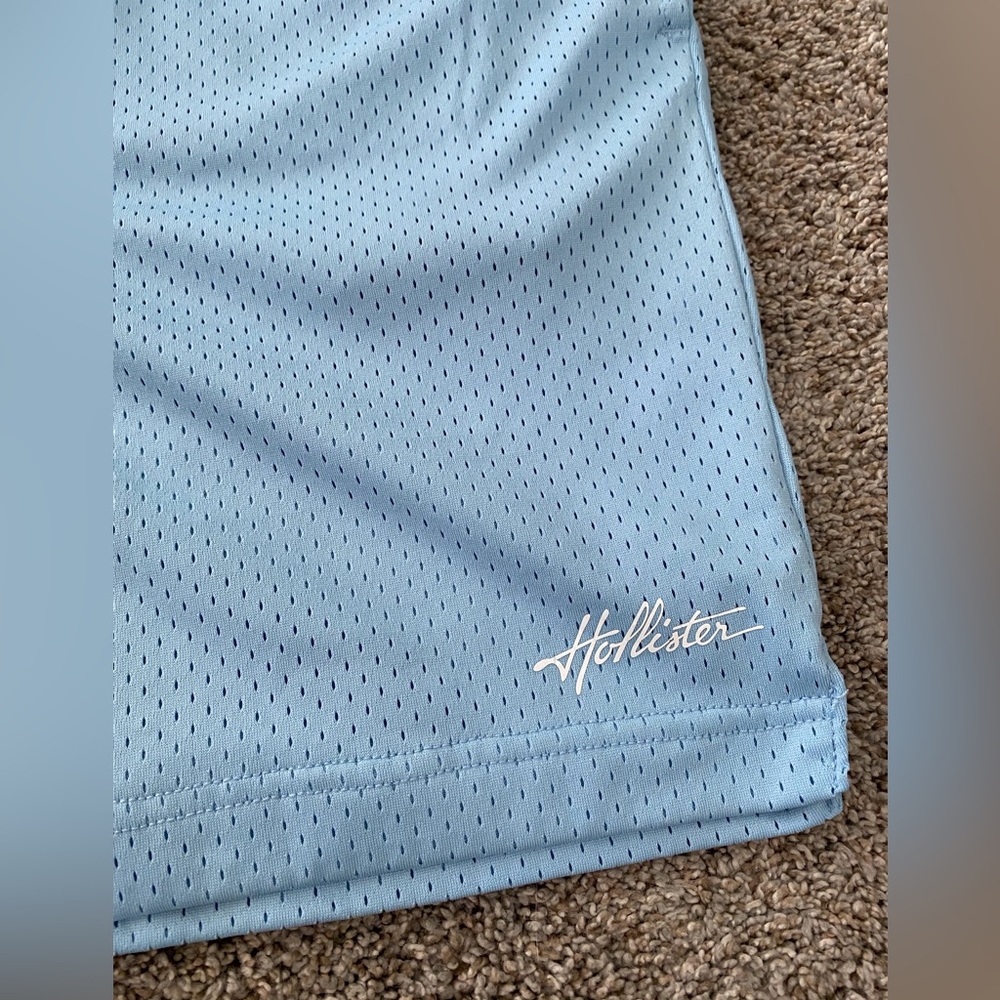 Hollister Shorts - Picture 3 of 3